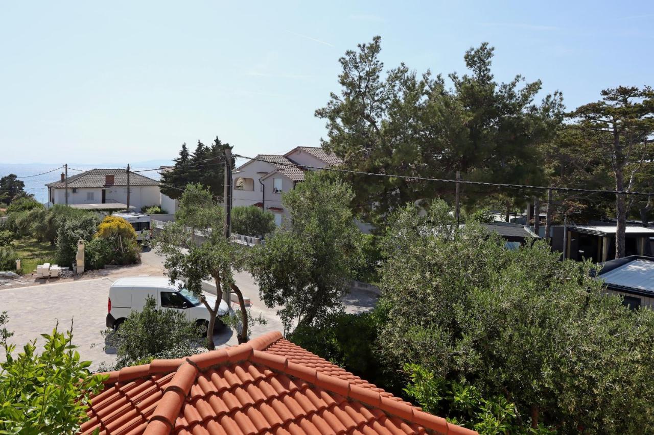 Apartments And Rooms By The Sea Banjol, Rab - 19692 المظهر الخارجي الصورة